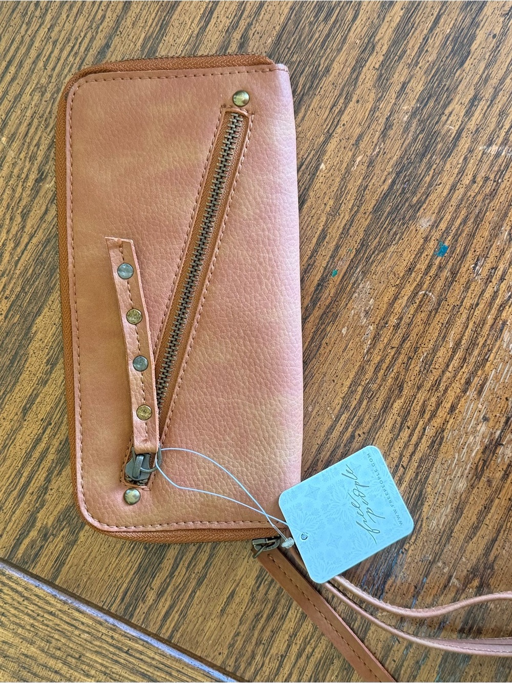 NWT Free People Women's Leather Zip Wallet Wristlet - Tan